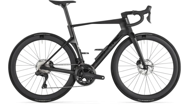 Teammachine R 01 FOUR Carbon Black
