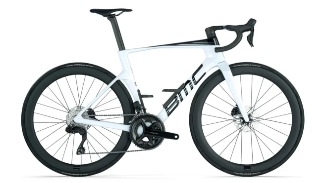 Teammachine R 01 FIVE Cool White / Black